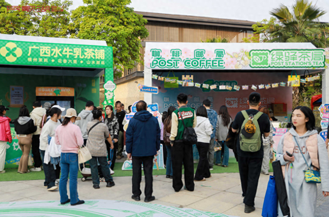 “筷”来民歌湖！90+家地道美食、50+场风情演出……2025中国—东盟（南宁）美食文化汇等你嗨玩4天