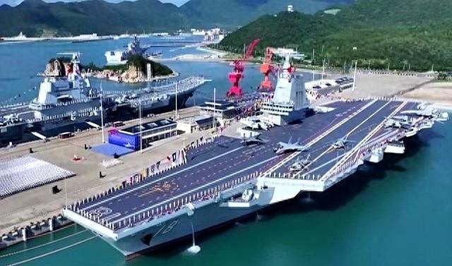 高市早苗后悔也晚了，一个噩耗传来，055万吨舰带队开进日本海？