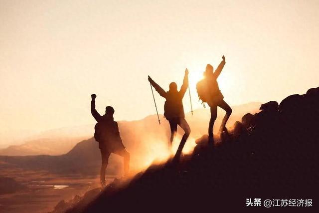 从“小众爱好”走向“大众生活”，户外经济热潮涌动
