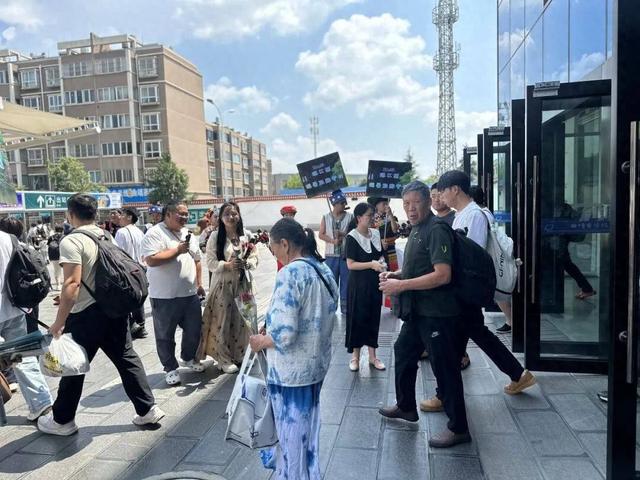 19.7℃的夏天 曲靖清凉好生活，成都⇆曲靖 避暑文化旅游专列首发到达