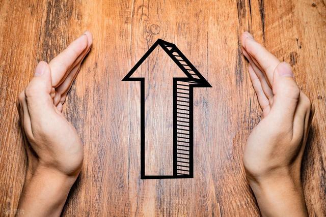 李江涛观点，怎么看木头姐的五大趋势预测？