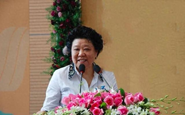 香港亿万女富豪谷望江：股市套现超11亿，开国少将谷景生的大女儿