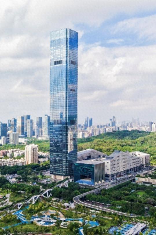 深圳文华东方酒店荣膺2025年首版全球米其林星钥殊荣