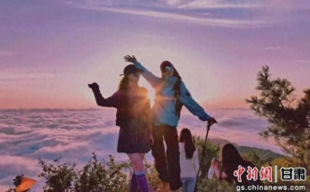 康县：“北山南水”引客来 全域旅游绽新颜