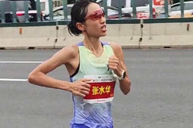 “最快女护士”张水华被解聘或调岗？医院回应