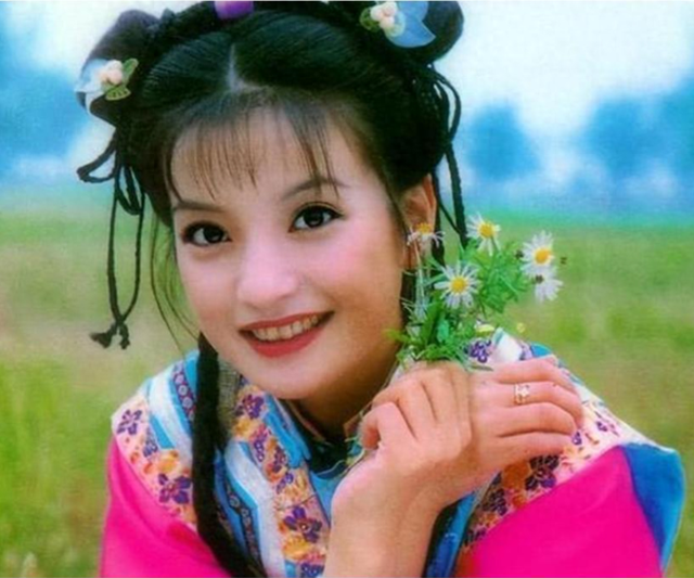 封杀四年，49岁赵薇突传消息，因胃癌去世传闻5个月前就真相大白