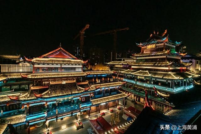 焕彩豫园灯光秀·冬之境，正在上演！