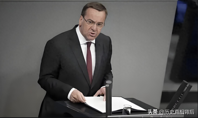西方军事专家：“全世界无人敢轻视中国，因为中国国力太强大了”
