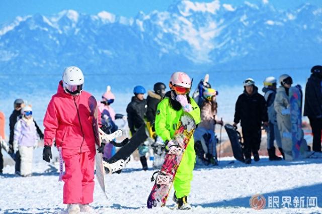 服务上“新”激活冰雪经济--乌鲁木齐为雪假推出多彩文旅活动