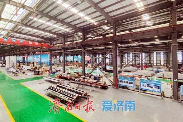 加工精度0.1mm！中建八局一公司幕墙基地智慧升级