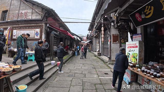 重庆大山藏着的真古镇，原汁原味烟火气很浓，很多本地人都没去过
