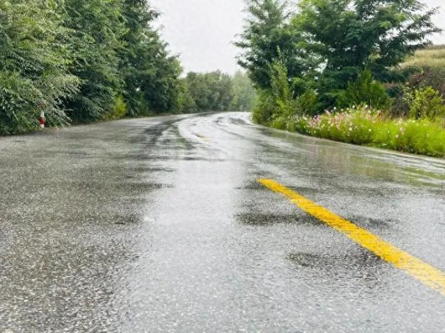 诗“遇”青岚：雨后的乡村