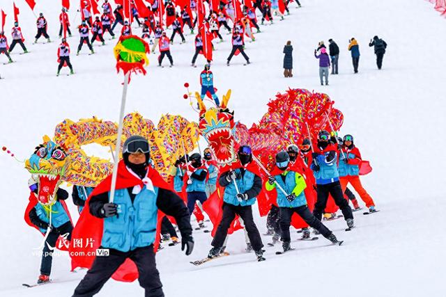 冰雪活动精彩纷呈