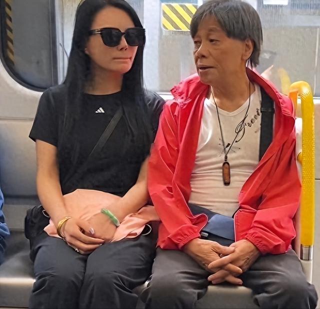 梁小龙去世早有预兆，关门弟子爆料3个“不良爱好	”	，都是催命符