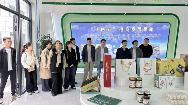 石泉县经贸科技局：汇聚电商产业力量 城市发展添新活力