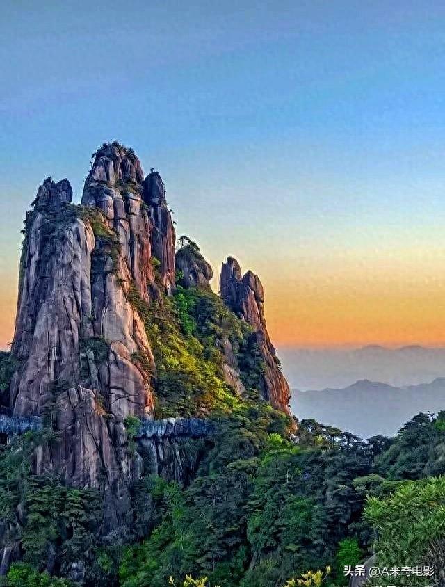 江西最美的山不是庐山，也不是武功山，而是以道教最高神命名的山