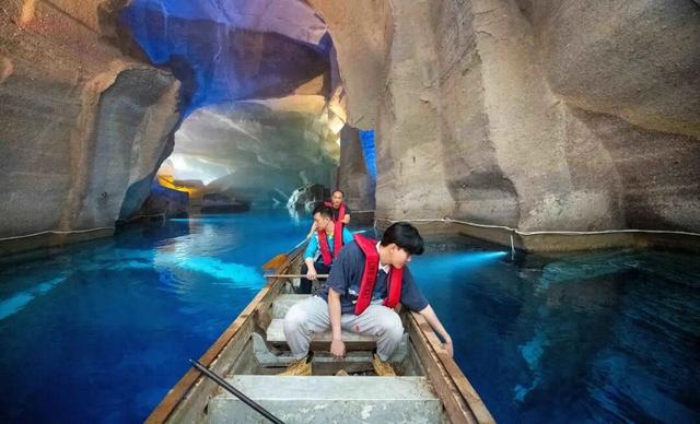 即日起，西樵山石燕岩“古洞探秘”游船暂停开放