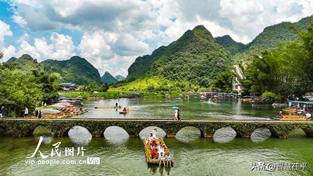 广西靖西：山水美景引客来