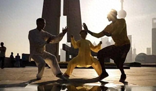 太极猫行步总踩重？3步核心+3细节，走得轻又稳