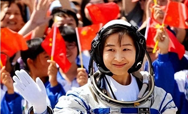 航天女侠刘洋：出征太空前夜丈夫撒下大谎人间蒸发，她却选择原谅