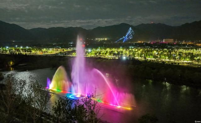运城关公故里文化旅游景区：激光秀陆续开放