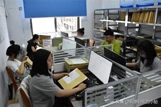 我因上厕所被副总开除，七天后我把老板送进去了，顺便接手了公司