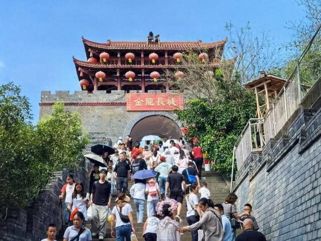 双节消费洞察｜文旅消费热力迸发，中秋国庆“双节”量质齐升