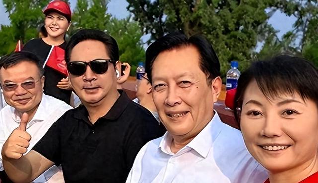 阅兵结束刚5天，让人担心的事还是发生了，多个明星躺着中枪！