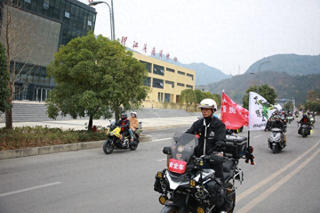 三百车友聚贵州印江 机车文化燃爆梵净山西线