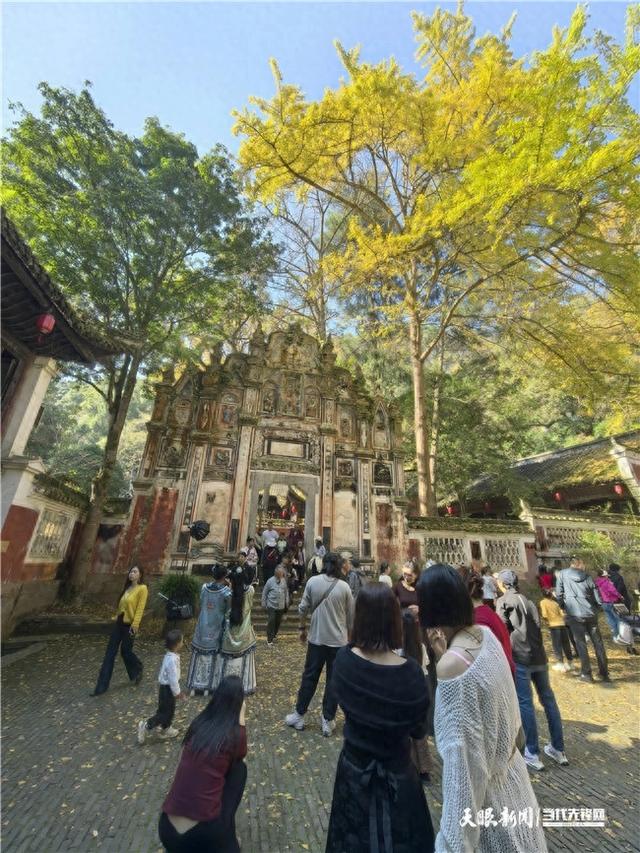 【景区联动进行时】黔东南景区联动破壁融合 前三季度旅游综合收入达878.82亿元