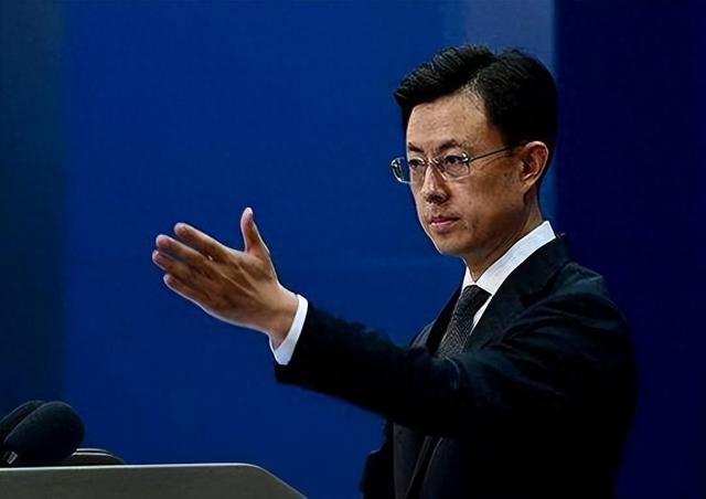 解放军登场后，外交部也跟进表态，中方通知日本：血债必须偿还