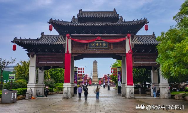 洛阳洛邑古城：喜迎国庆