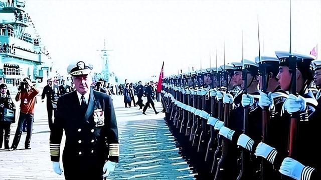 首次访华就不尊重我国？中国当场撤走仪仗队：摆正态度再来吧。