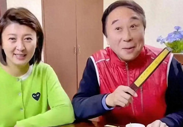 闫学晶没想到，2026才刚刚开年，老搭档冯巩就给自己狠狠上了一课