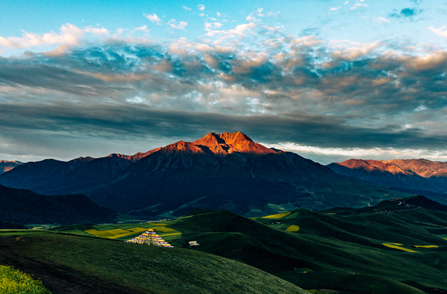 卓尔山后山，全祁连县最美的观景点，不仅免费而且人少