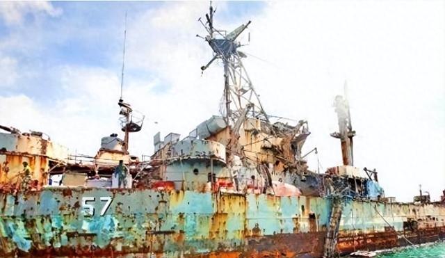 曾趴在中国仁爱礁9000多天的菲律宾军舰，如今已经再也拖不走了！