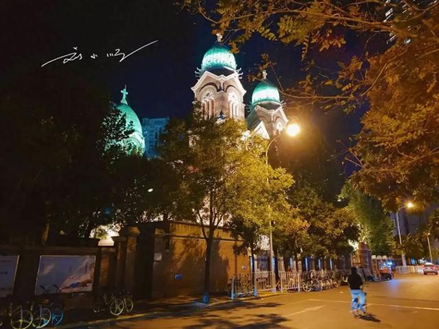 藏在天津市区的“最美”教堂，夜景美到成网红，知道的人还不多？