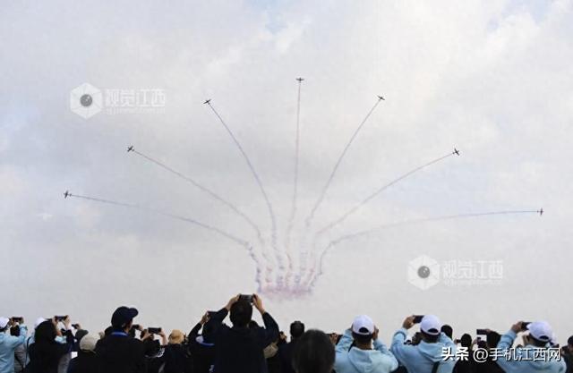 今天，就在南昌上空！太震撼了！