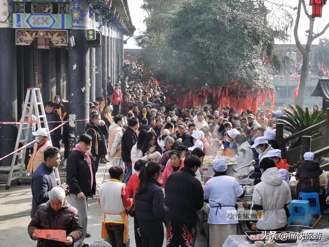 走进自贡天池寺腊八节，感受传统年味与文化传承!