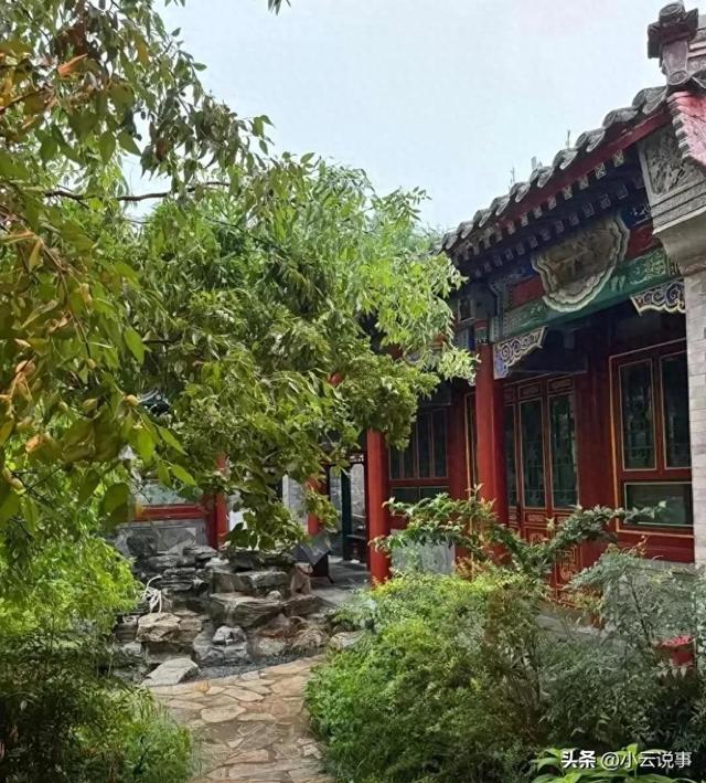 李湘终于晒出北京小院，古色古香似现实版大观园