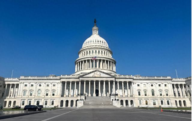 美军1.5万兵力压境委内瑞拉，大战或将很快打响