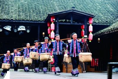 重庆黔江小南海国家地质公园：湖光山色美 土家风情浓