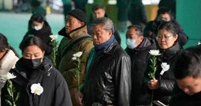 何晴告别式，儿子一席话揭开真相：那场漫天大雪是为她下的