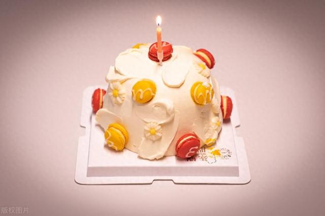 8寸蛋糕有多大？（买蛋糕别踩坑6 寸 8 寸 10 寸到底多大看这篇就够了）