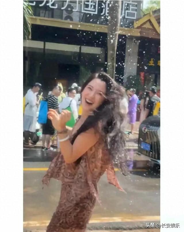 森林北泼水节生图，没了滤镜后，就是普通人，没有说的那么漂亮
