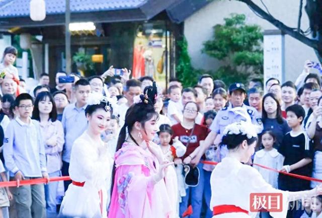 湖北黄梅：戏乡福地焕新颜 全域文旅绽芳华