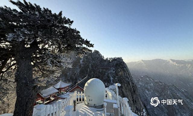 一眼沦陷！雪后华山银装素裹 解锁冬日山岳壮阔风光