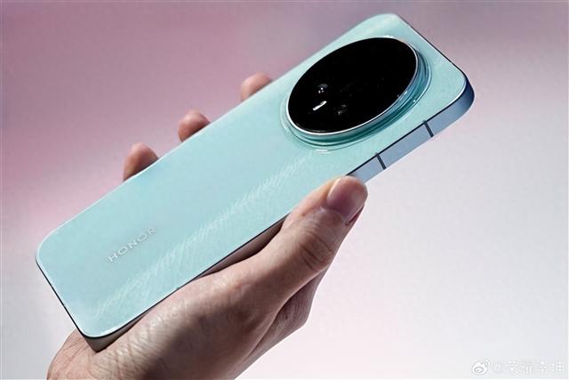 9030+散热风扇+eSIM！Mate80或10月就来，国产旗舰天花板