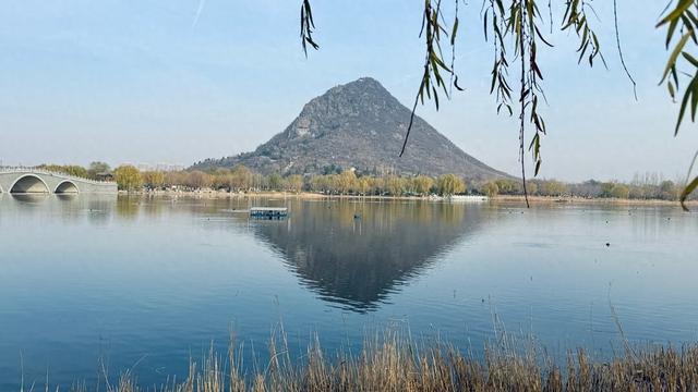 新视界｜济南：“大雪”华山美 游客乐游园
