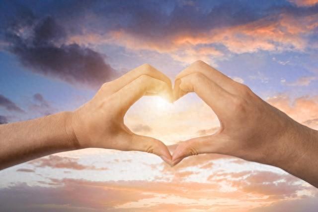 关于姓氏的专属句子有哪些（祝福语）